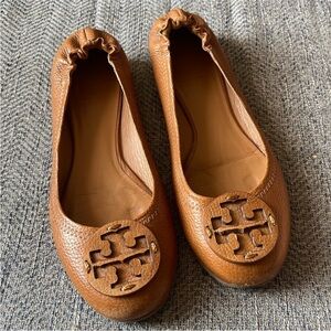 Tory Burch camel size 8 flats